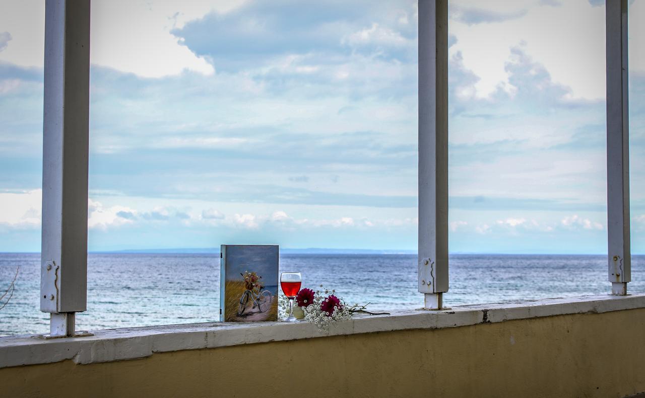 Pelagion II Sea Coral - Beachfront Holiday Home Kypseli Zewnętrze zdjęcie
