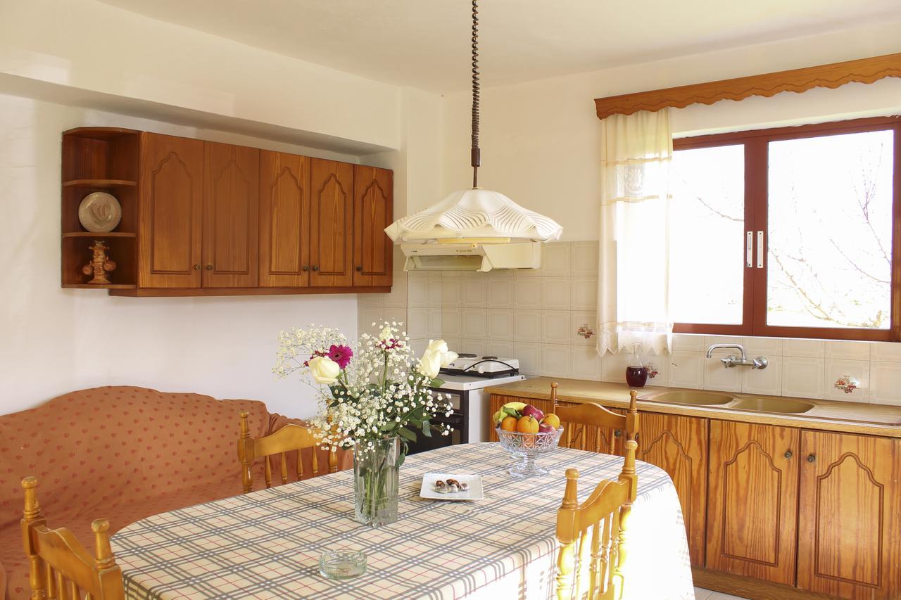 Pelagion II Sea Coral - Beachfront Holiday Home Kypseli Zewnętrze zdjęcie